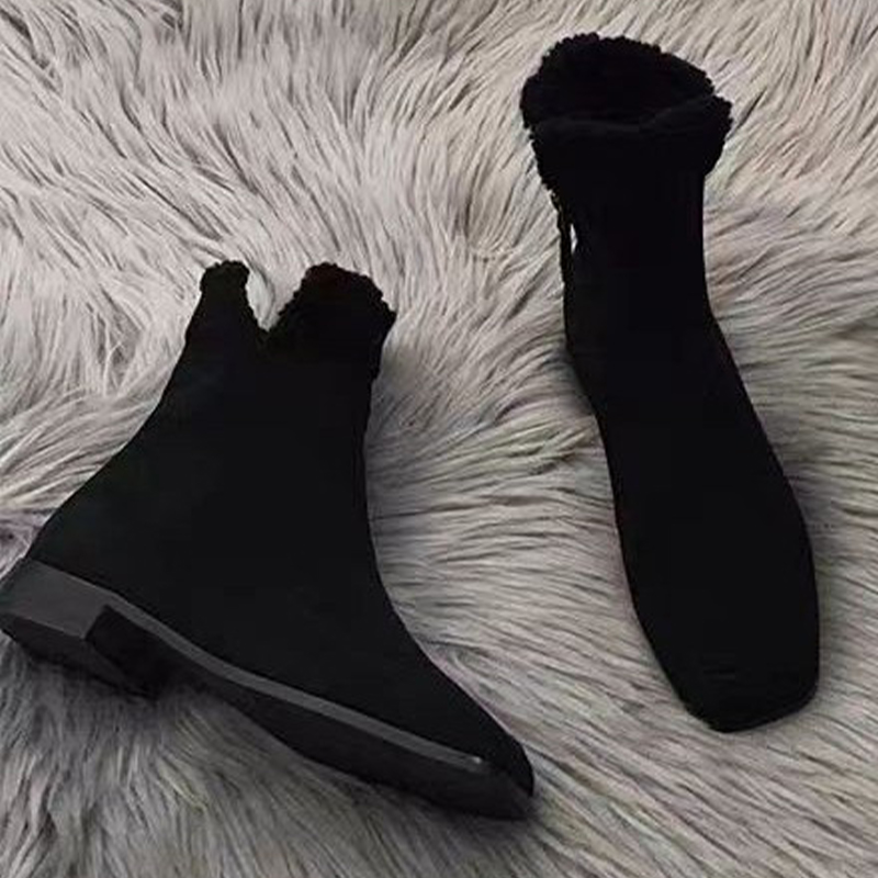Nuovi Stivaletti in Pelliccia  - Street Fashion Winter 2026 recensione e prezzo