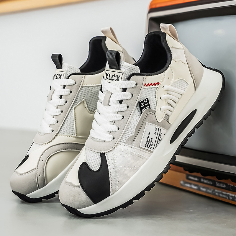 Sneakers Bianche alla Moda in  - Street Fashion Korean recensione e prezzo